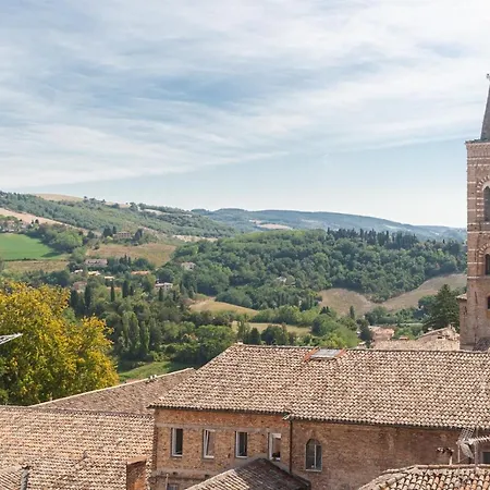 Апартаменты Il Cielo Di Raffaello 2 *